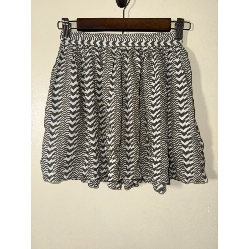 American Eagle Olive Green White Chevron Mini Skirt Pocket xxs